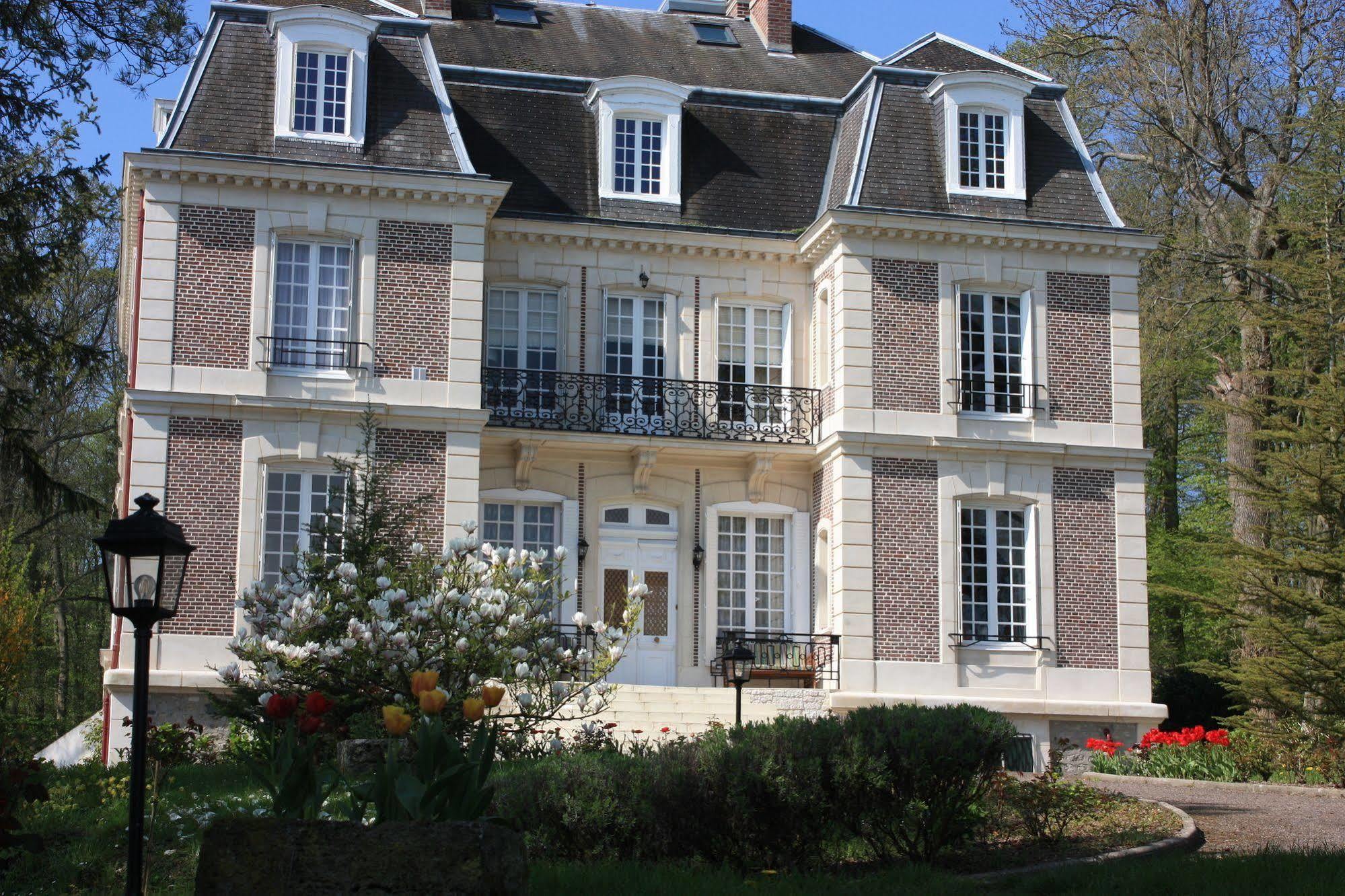 Chateau D'Avesnes - Le Castelet Kültér fotó
