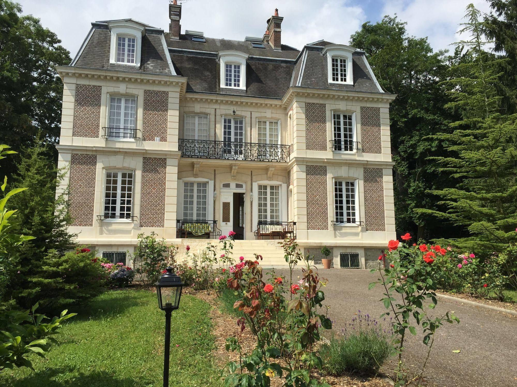 Chateau D'Avesnes - Le Castelet Kültér fotó